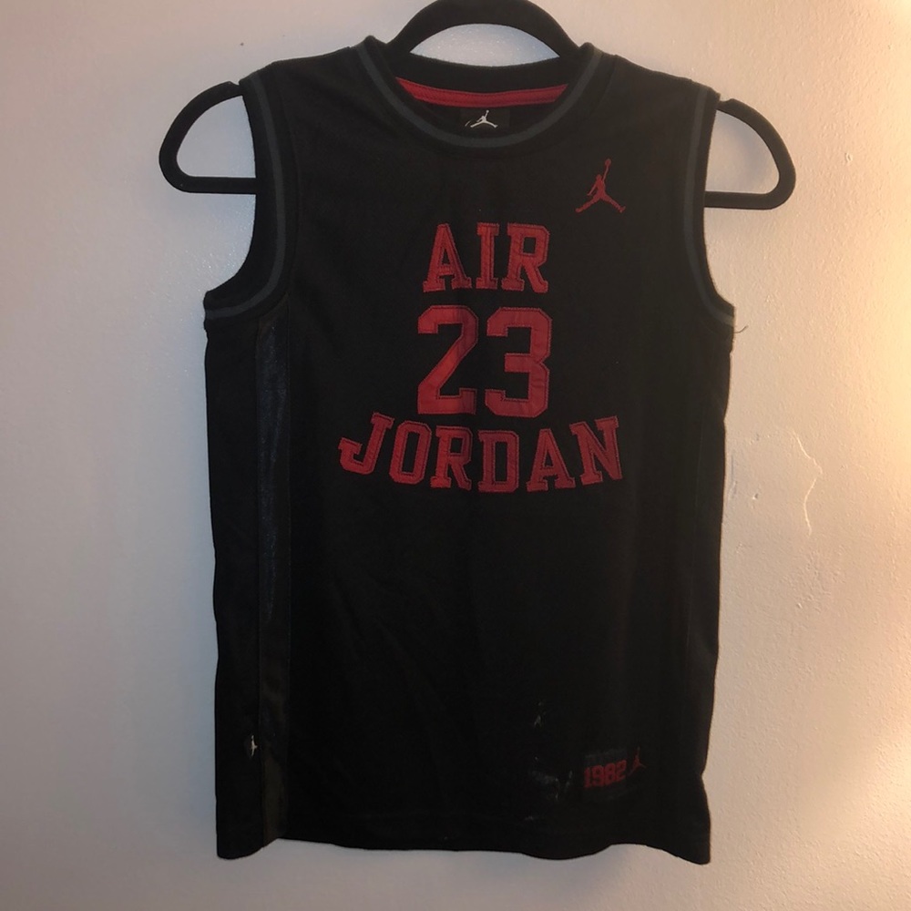 BNWT Boys Jordan Basketball Jersey